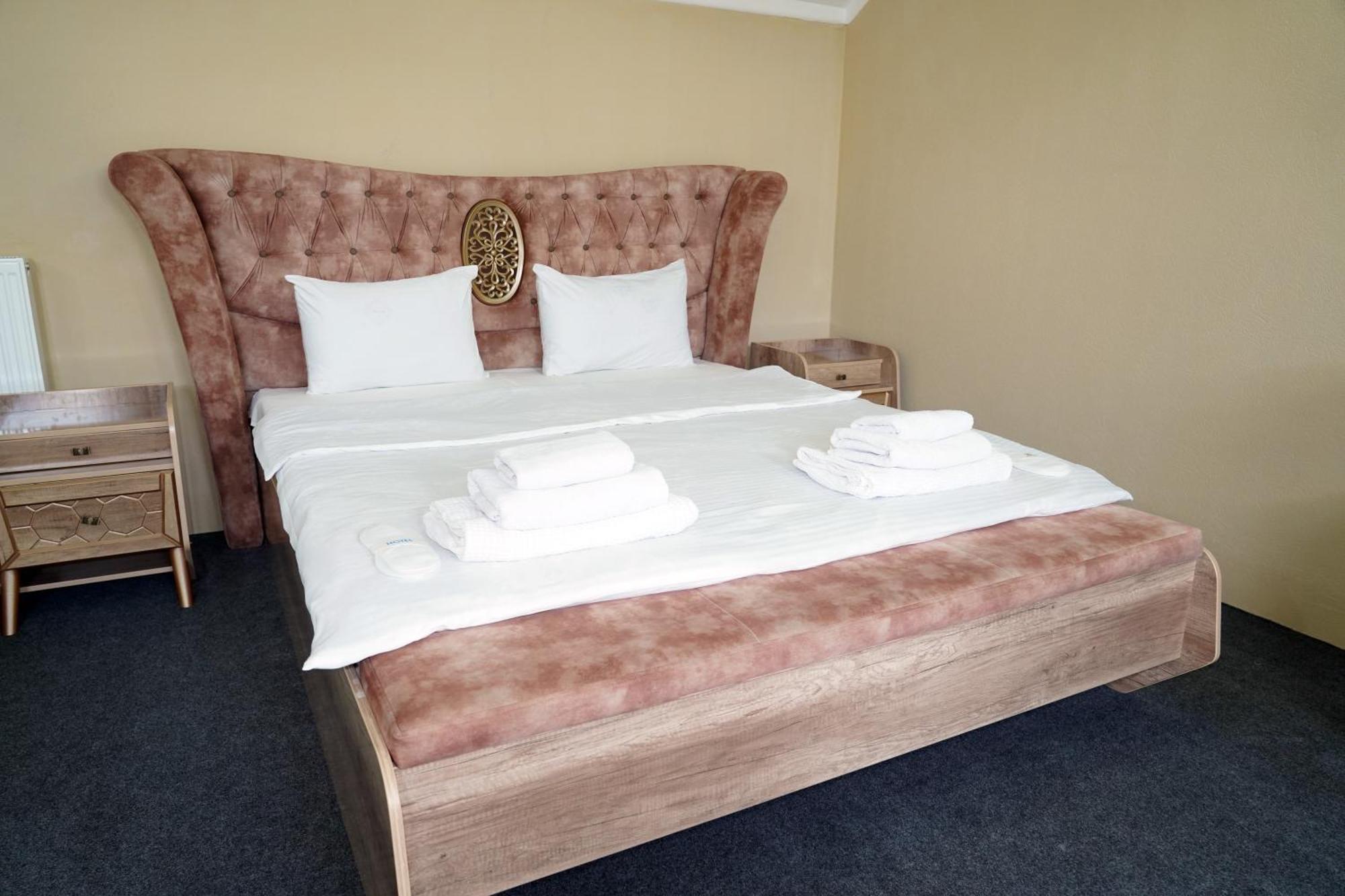 Hostel Premium Tashkent Exterior photo